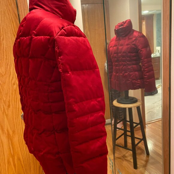 Calvin Klein Puffy Ski Coat. Red. Medium - Picture 5 of 8